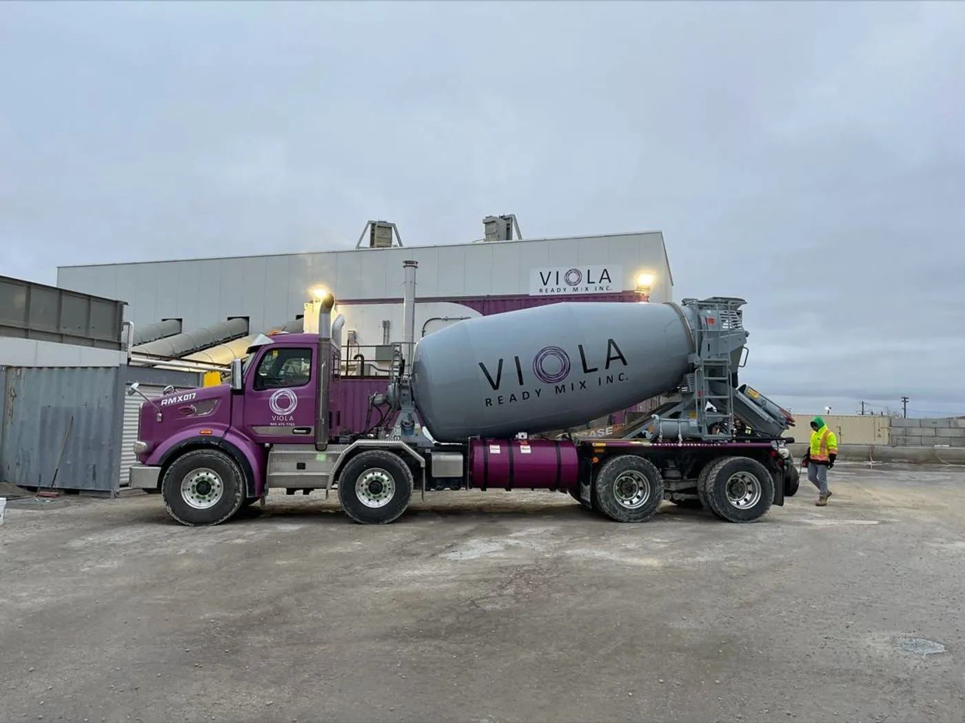 Ready mix truck at the plant